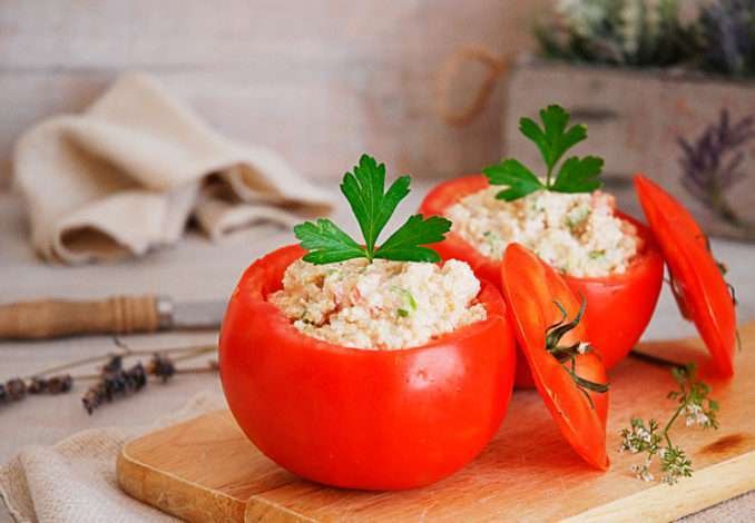 receta de tomates rellenos con atun